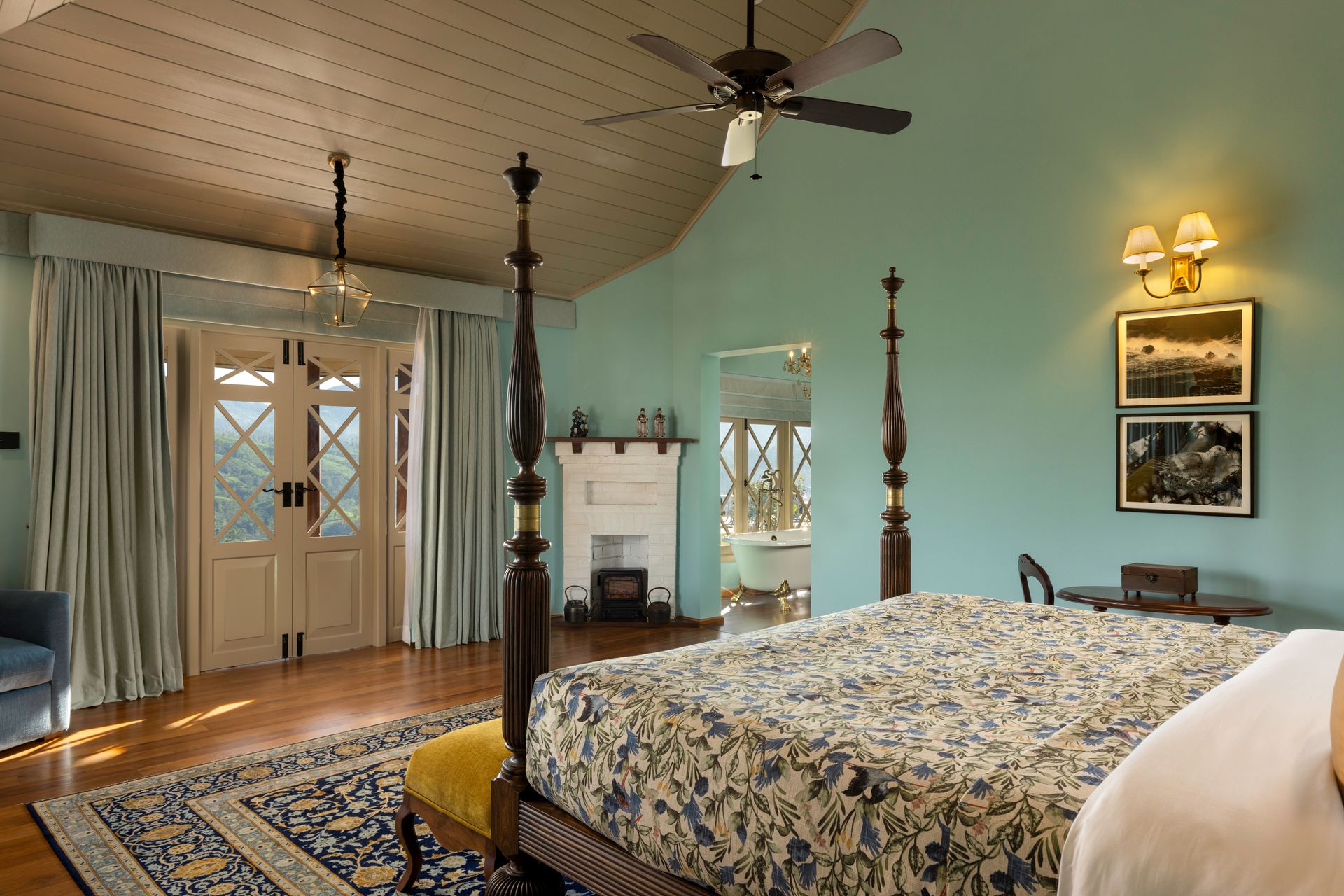 The Lane Suites